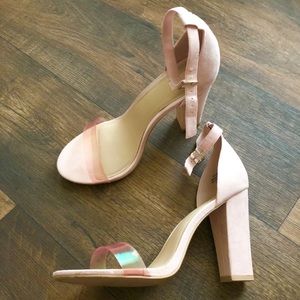 Heeled sandals with iridescent strap